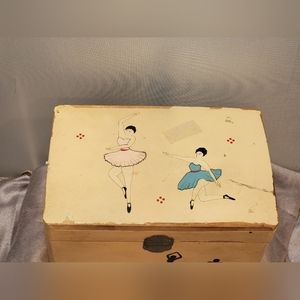 Musical Jewelry Box Lacquered Music Box Style